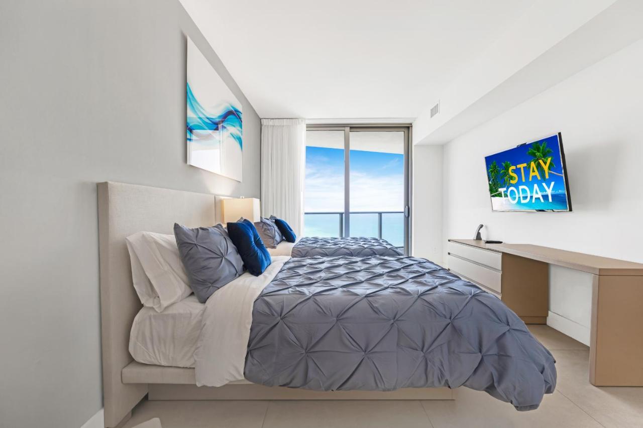 The Ultimate Resort - Beachfront 2 Bedroom Apartment With Direct Ocean View, Rooftop Pool, Hot Tub And Gym ฮอลลีวูด ภายนอก รูปภาพ