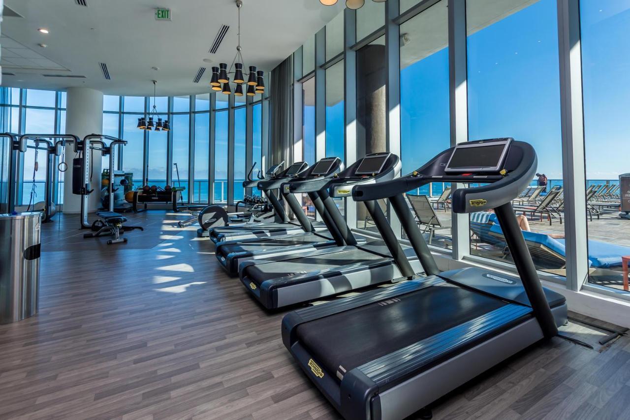 The Ultimate Resort - Beachfront 2 Bedroom Apartment With Direct Ocean View, Rooftop Pool, Hot Tub And Gym ฮอลลีวูด ภายนอก รูปภาพ